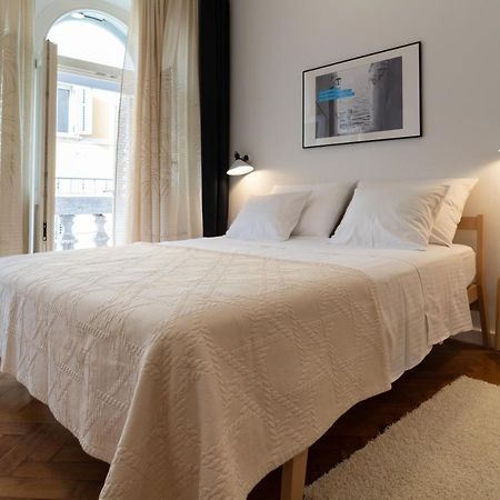 Mimi Carera Apartment & Room 로비니 외부 사진
