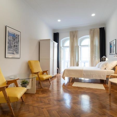 Mimi Carera Apartment & Room 로비니 외부 사진